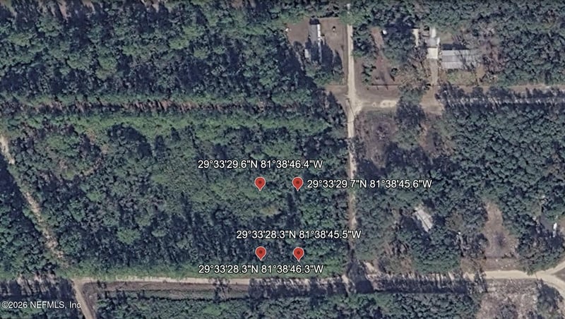 302 Tangerine Trl, Satsuma, FL 32189