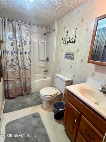 174 Buchanan Cir, Satsuma, FL 32189