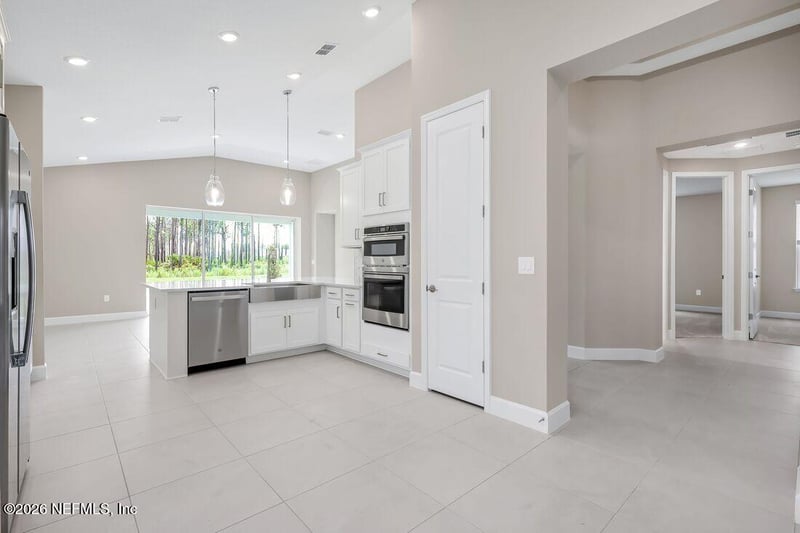 36 Armoyan Dr, Palm Coast, FL 32137