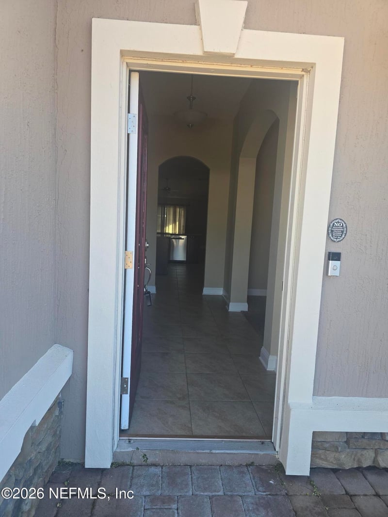 9932 Patriot Ct, Jacksonville, FL 32221