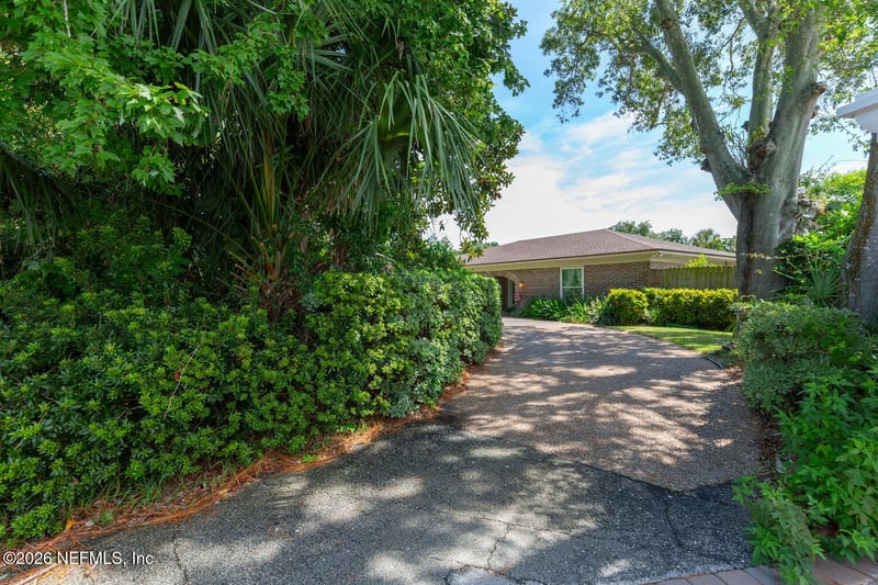 64 Phillips Ave, Ponte Vedra Beach, FL 32082