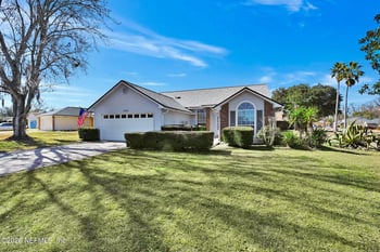 1526 Mountain Lake Dr, Jacksonville, FL 32221