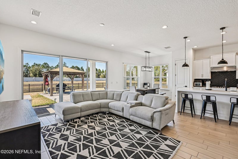 10116 Illumination Dr, Jacksonville, FL 32256