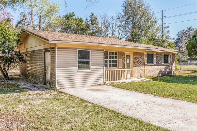 521 Quail Ln, Macclenny, FL 32063