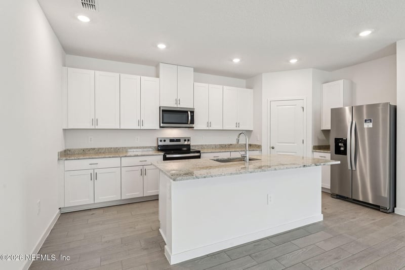 7418 Everett Forest Dr, Jacksonville, FL 32219