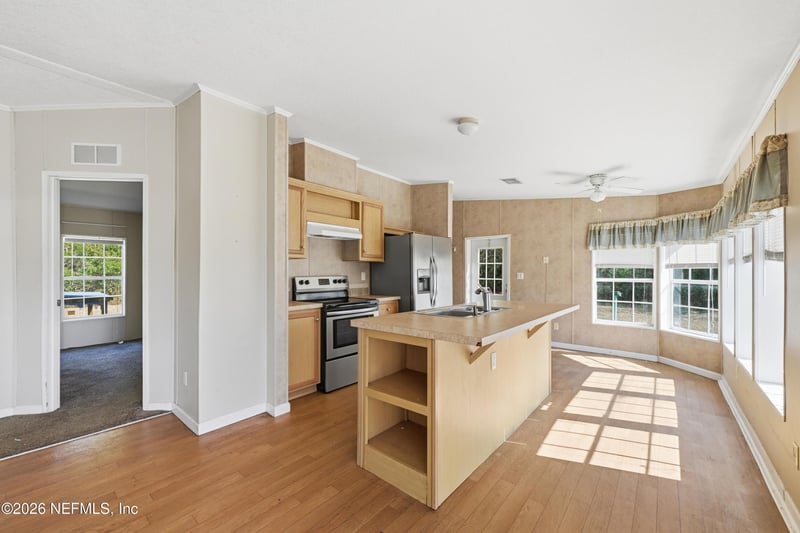 44326 Woodland Cir, Callahan, FL 32011