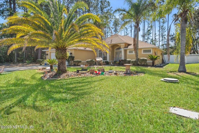 33 Red Clover Ln, Palm Coast, FL 32164