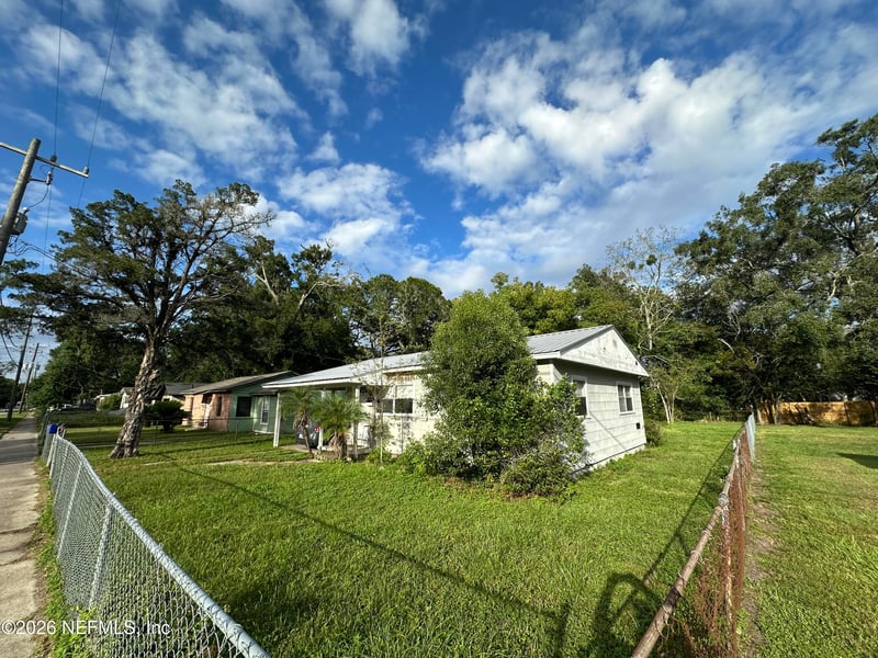 1073 Huron St, Jacksonville, FL 32254