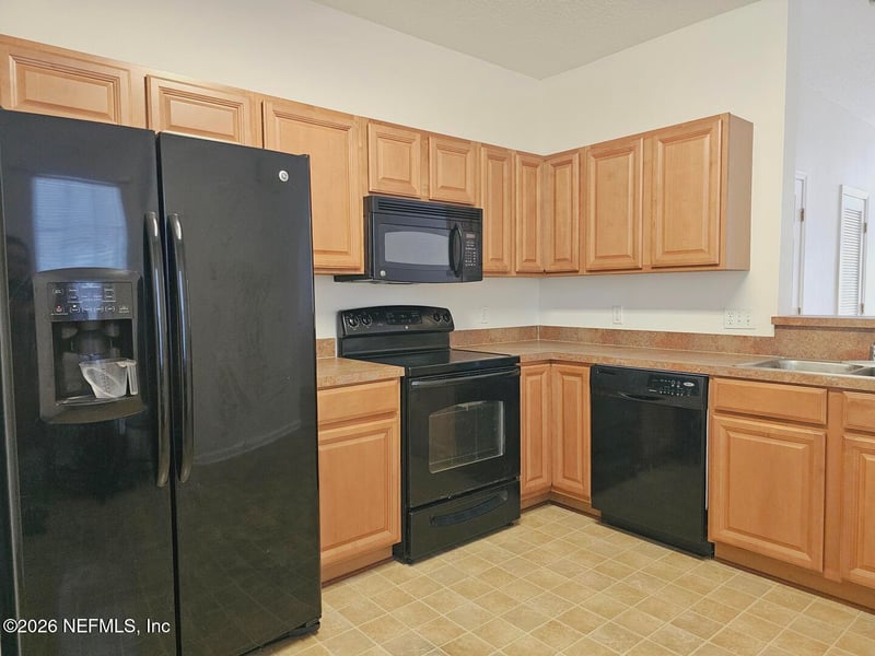 7826 Melvin Rd, Jacksonville, FL 32210