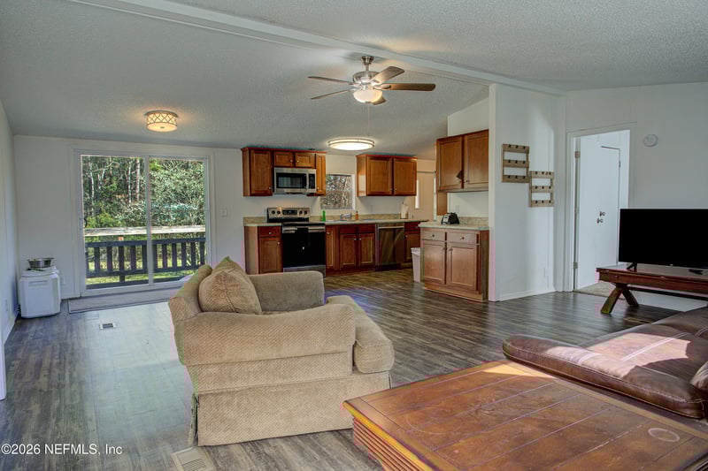 1690 Freedom Dr, Middleburg, FL 32068