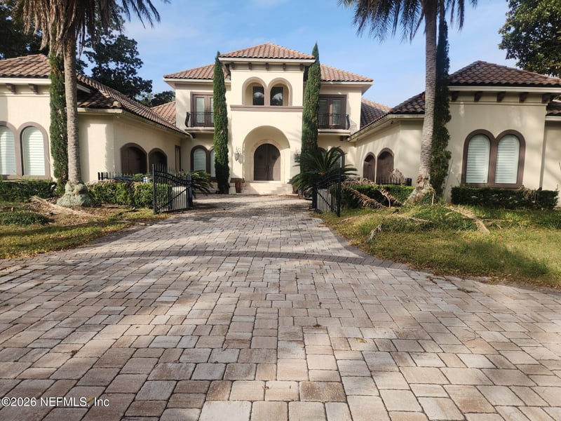 782 Shipwatch Dr, Jacksonville, FL 32225