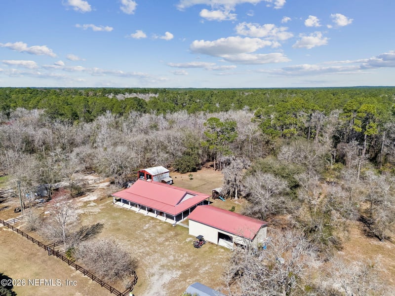 4564 Crazy Horse Ave #B, Middleburg, FL 32068