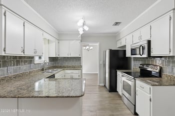 3842 Fernglen Dr, Jacksonville, FL 32277