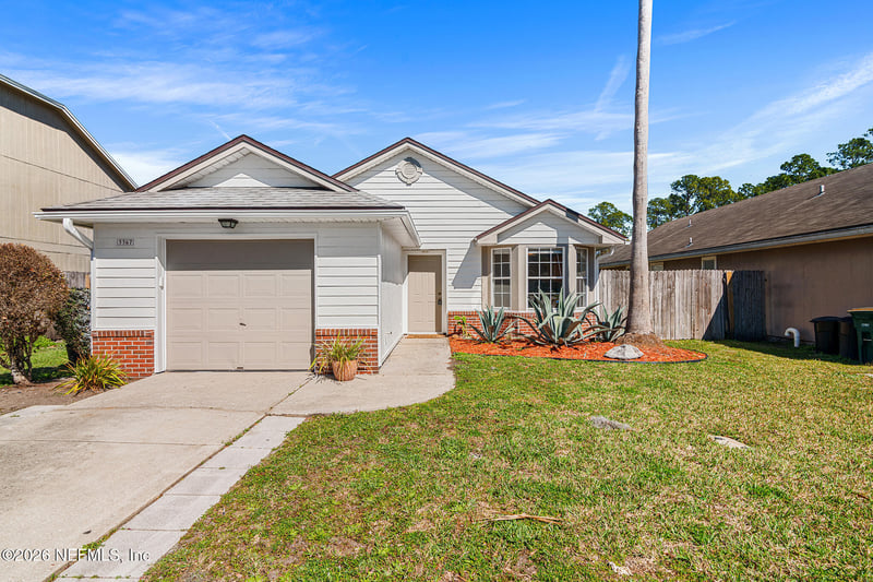 3367 Mandarin Glen Dr, Jacksonville, FL 32223