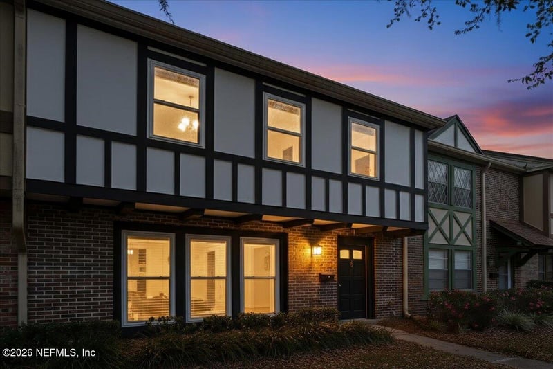 8140 Sutton Pl, Jacksonville, FL 32217