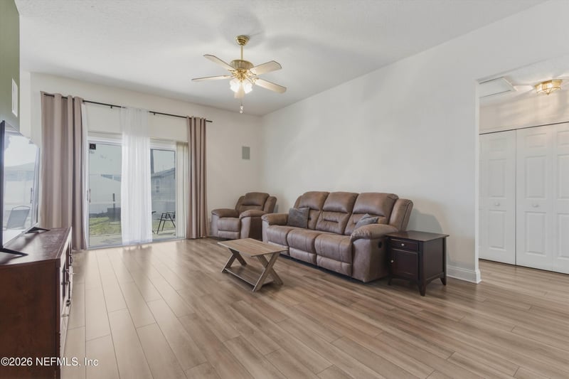 12130 Longmont Ln, Jacksonville, FL 32246