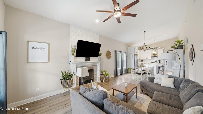 702 7th St, Macclenny, FL 32063