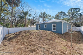 716 6th St, St Augustine, FL 32084