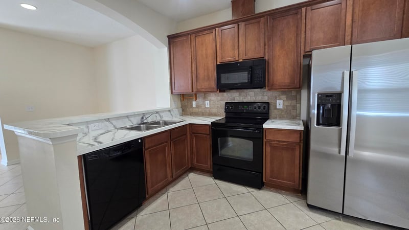 6180 High Tide Blvd, Jacksonville, FL 32258