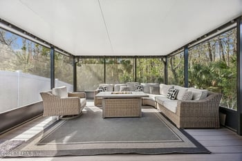 7856 Meadow Walk Ln, Jacksonville, FL 32256