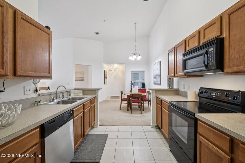 7920 Merrill Rd #114, Jacksonville, FL 32277