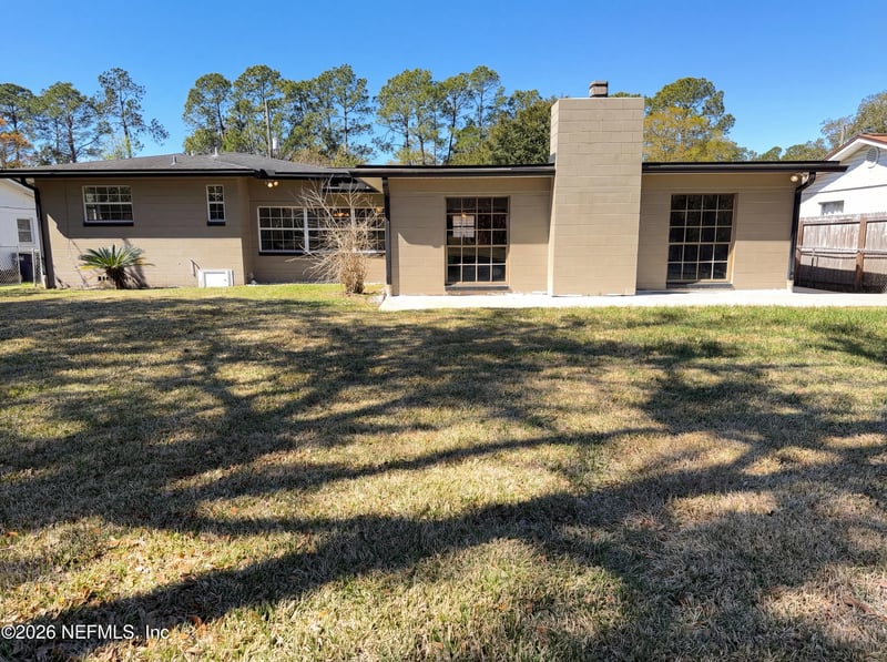 2807 Sack Dr, Jacksonville, FL 32216