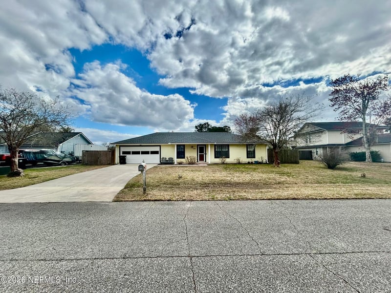 2268 Felucca Dr, Middleburg, FL 32068