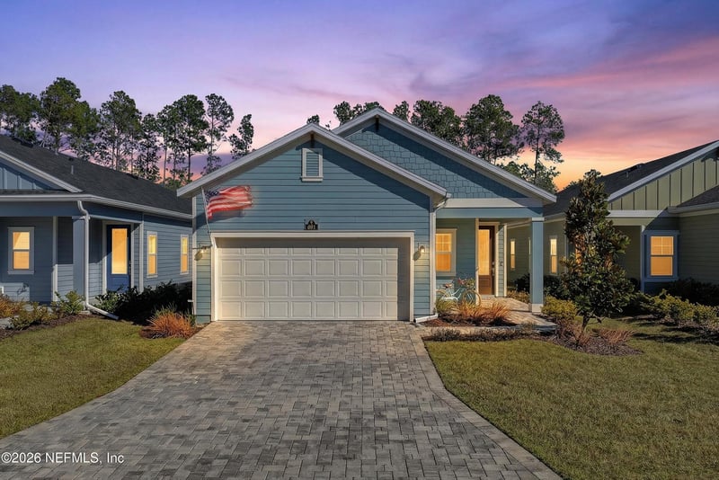 691 Murphys Dr, St Johns, FL 32259