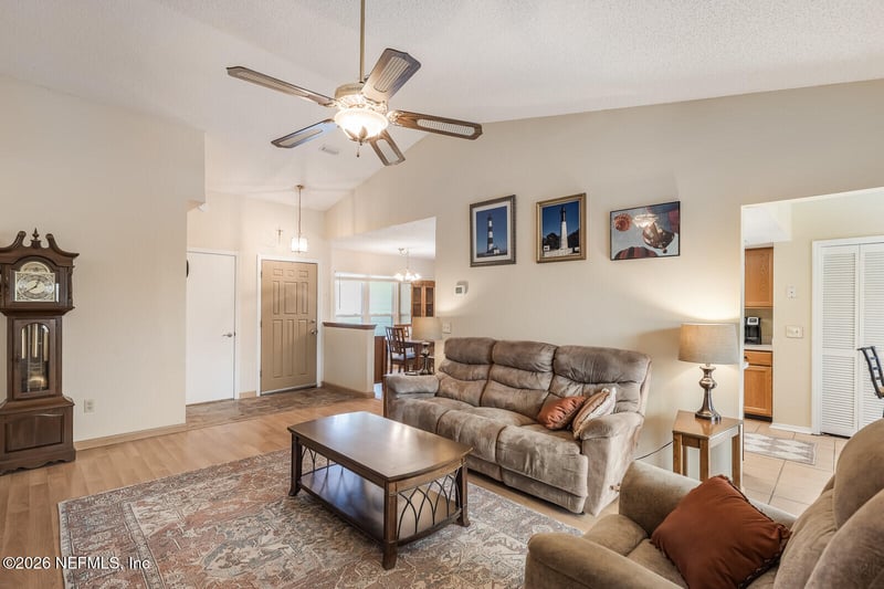 426 Harvest Bend Dr, Fleming Island, FL 32003