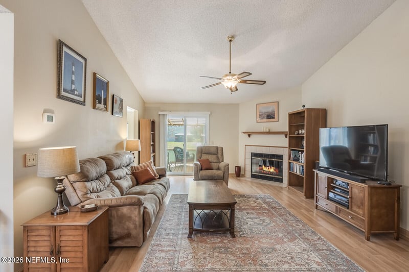 426 Harvest Bend Dr, Fleming Island, FL 32003