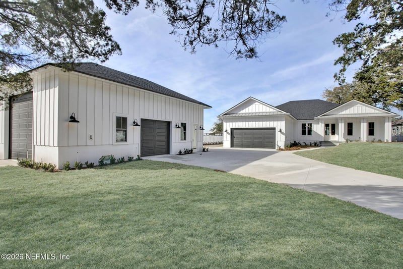 15936 Shark Rd, Jacksonville, FL 32226