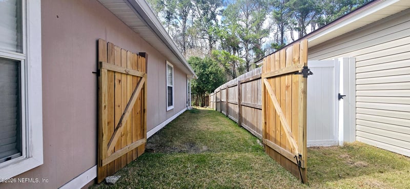 1564 Backwater Dr, Middleburg, FL 32068