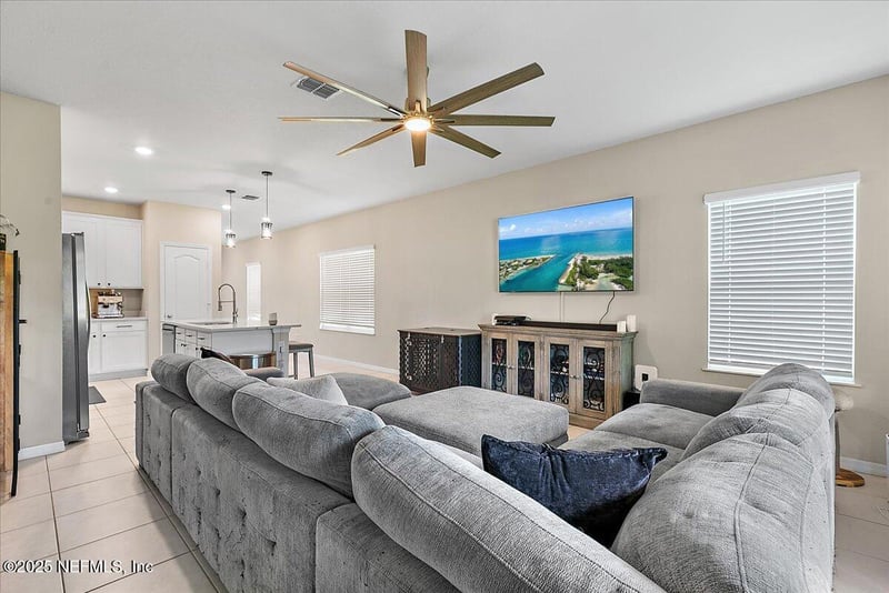 235 Brybar Dr, St Augustine, FL 32095