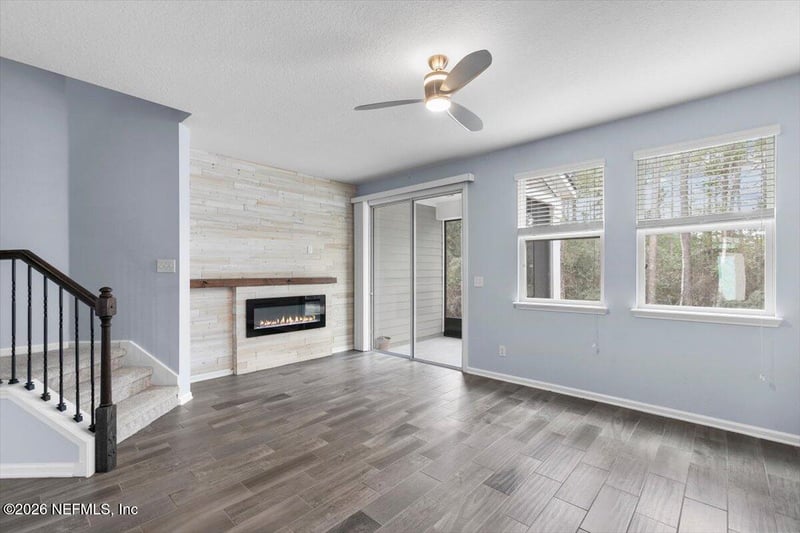 277 Servia Dr, St Johns, FL 32259