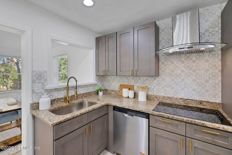 3021 Phyllis St, Jacksonville, FL 32205