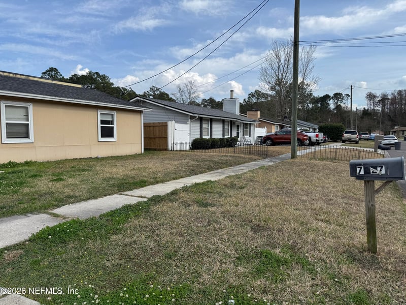 7427 John F Kennedy Dr, Jacksonville, FL 32219