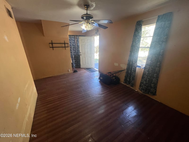 6508 222nd Dr, Hawthorne, FL 32640