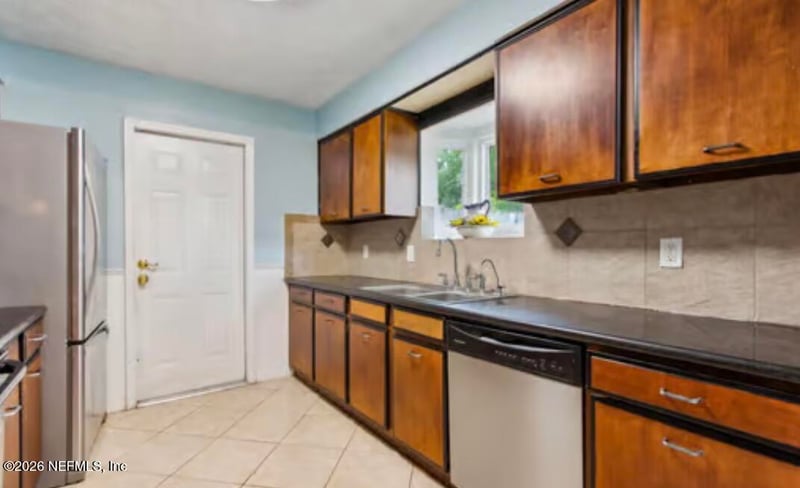 8204 Frost St, Jacksonville, FL 32221