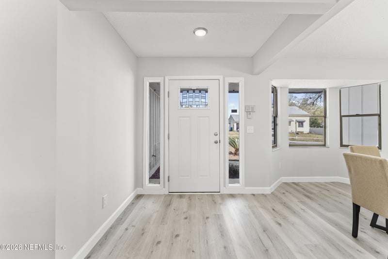 11546 Broad Leaf Dr, Jacksonville, FL 32225