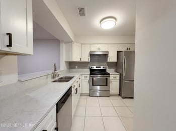 4473 Melissa Ct, Jacksonville, FL 32210