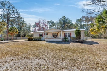 9705 Crotty Ave, Hastings, FL 32145