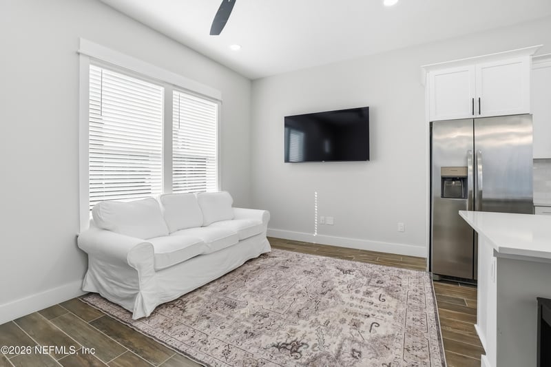 673 6th Ave, Jacksonville Beach, FL 32250