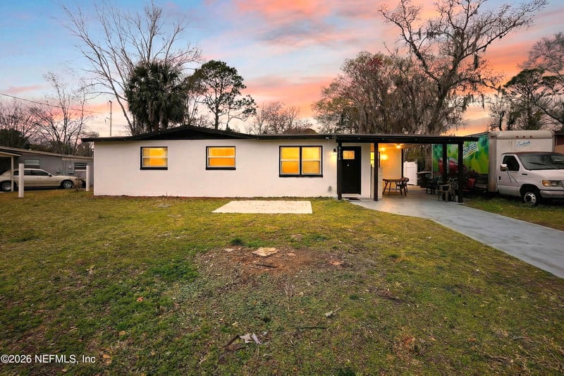 9418 Gisborne Dr, Jacksonville, FL 32208