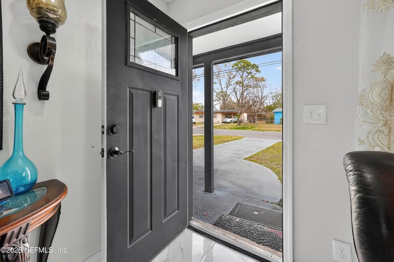 9418 Gisborne Dr, Jacksonville, FL 32208