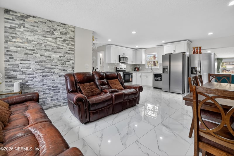 9418 Gisborne Dr, Jacksonville, FL 32208