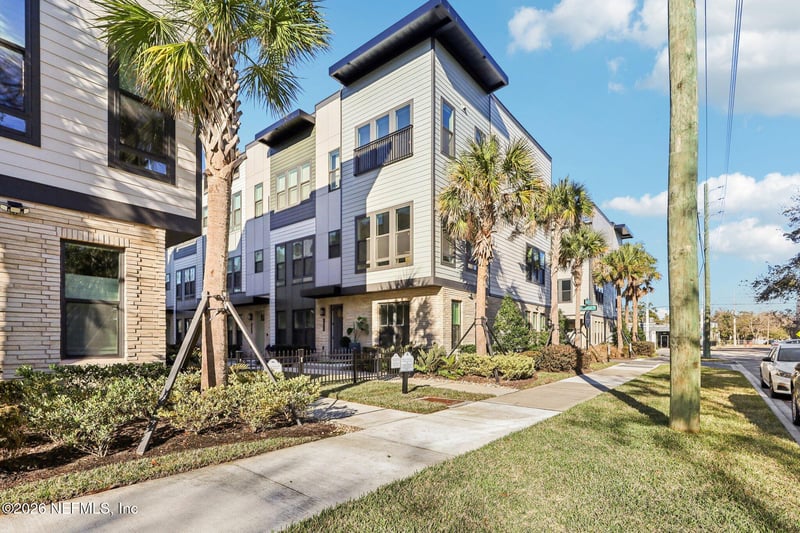 1630 Bridgeton Dr, Jacksonville, FL 32207