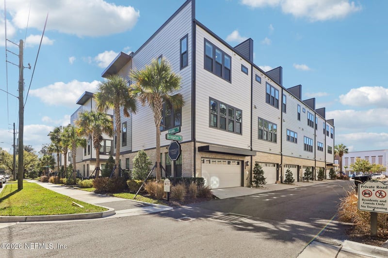 1630 Bridgeton Dr, Jacksonville, FL 32207