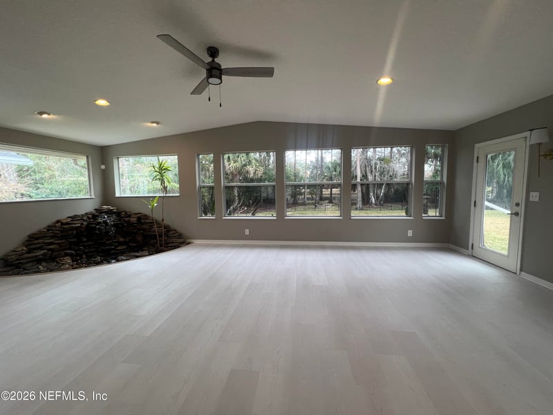 7955 Pine Lake Rd, Jacksonville, FL 32256