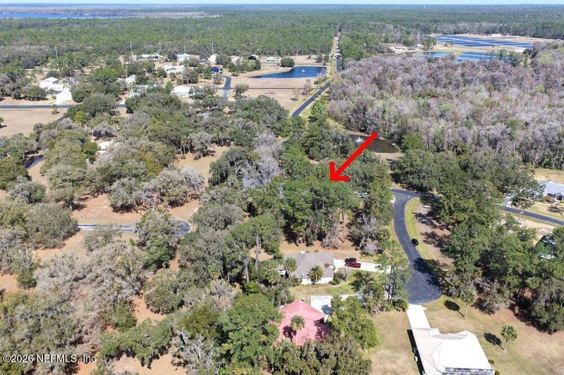 105 Dexter Ct, Crescent City, FL 32112