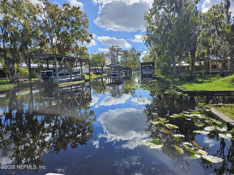 166 Waterway Ave, Satsuma, FL 32189